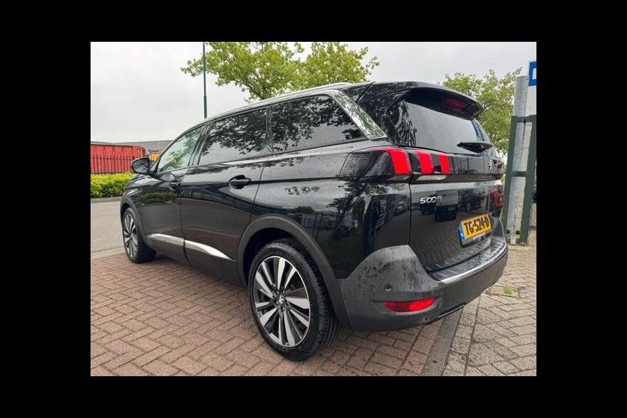 Peugeot 5008 1.2 PureTech Allure 7 Persoons Airco/ECC,Cruisecontrol,Navigatie,Half Leder