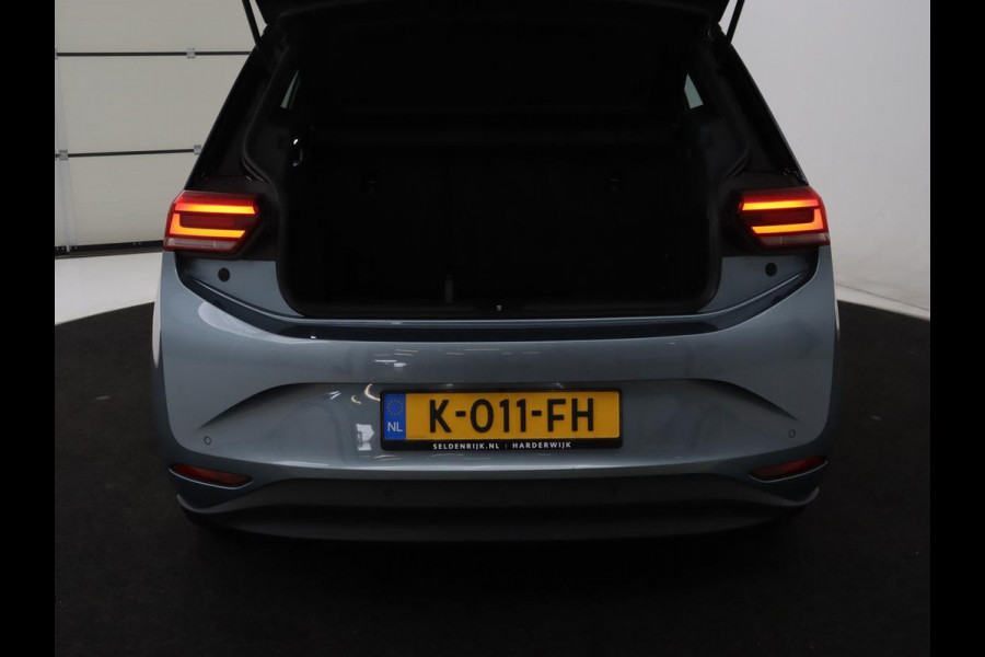 Volkswagen ID.3 Life 58 kWh | SOH 88,8% | Stoel & stuurverwarming | Carplay | Adaptive cruise | Navigatie | Full LED | Parkeerhulp | DAB | Climate control