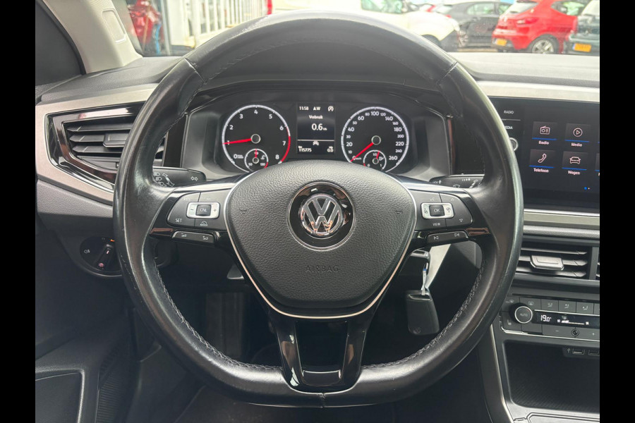 Volkswagen Polo 1.0 TSI Highline Business | Apple Carplay | Stoelverwarming | Parkeersensoren | Cruise