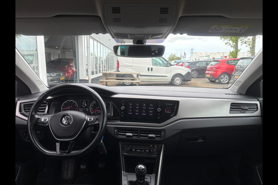 Volkswagen Polo 1.0 TSI Highline Business | Apple Carplay | Stoelverwarming | Parkeersensoren | Cruise