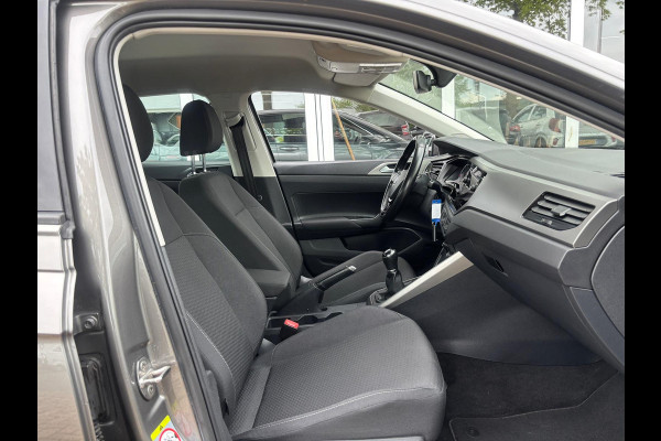 Volkswagen Polo 1.0 TSI Highline Business | Apple Carplay | Stoelverwarming | Parkeersensoren | Cruise