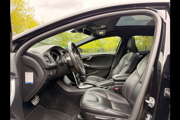 Volvo V40 2.0 T4 190 PK Business Sport Design Automaat Panoramadak, Leder,Full-Led Xenon