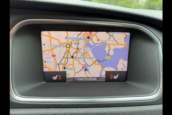 Volvo V40 2.0 T4 190 PK Business Sport Design Automaat Panoramadak, Leder,Full-Led Xenon