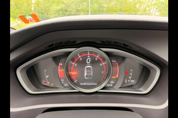 Volvo V40 2.0 T4 190 PK Business Sport Design Automaat Panoramadak, Leder,Full-Led Xenon