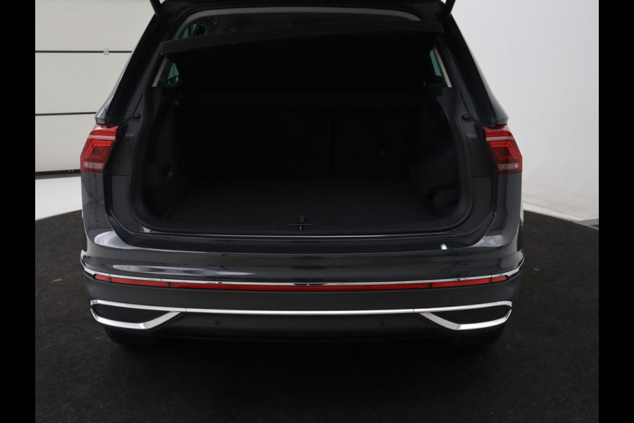 Volkswagen Tiguan 1.4 TSI eHybrid Elegance Exclusive | SOH 89,1% | Leder | Stoelverwarming | 360 Camera | Virtual Cockpit | Adaptive cruise | Carplay | Sfeerverlichting | Navigatie | Matrix LED | PHEV | Plug In
