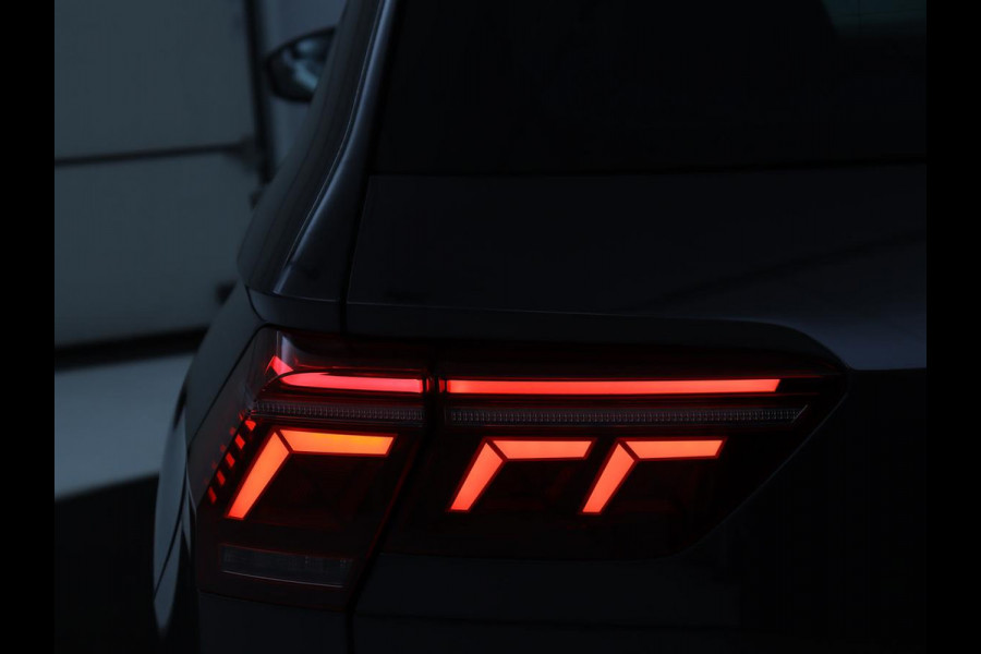 Volkswagen Tiguan 1.4 TSI eHybrid Elegance Exclusive | SOH 89,1% | Leder | Stoelverwarming | 360 Camera | Virtual Cockpit | Adaptive cruise | Carplay | Sfeerverlichting | Navigatie | Matrix LED | PHEV | Plug In
