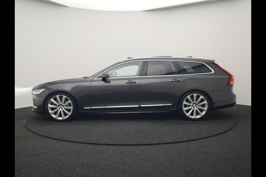 Volvo V90 T6 AWD Inscription PHEV 340pk Dealer O.H. | Trekhaak Af Fabriek | Panodak | Head Up | Adaptive Cruise | 360 Camera | Harman / Kardon | Lederen Sportstoelen Memory & Verwarmd | Keyless | Stuur Verwarmd | Blis | Apple Carplay | DAB | Plug In Hybrid |