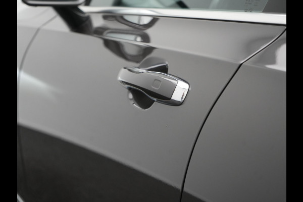 Volvo V90 T6 AWD Inscription PHEV 340pk Dealer O.H. | Trekhaak Af Fabriek | Panodak | Head Up | Adaptive Cruise | 360 Camera | Harman / Kardon | Lederen Sportstoelen Memory & Verwarmd | Keyless | Stuur Verwarmd | Blis | Apple Carplay | DAB | Plug In Hybrid |