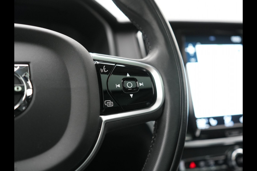 Volvo V90 T6 AWD Inscription PHEV 340pk Dealer O.H. | Trekhaak Af Fabriek | Panodak | Head Up | Adaptive Cruise | 360 Camera | Harman / Kardon | Lederen Sportstoelen Memory & Verwarmd | Keyless | Stuur Verwarmd | Blis | Apple Carplay | DAB | Plug In Hybrid |