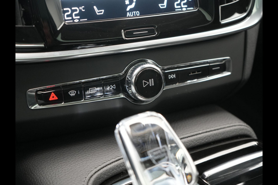 Volvo V90 T6 AWD Inscription PHEV 340pk Dealer O.H. | Trekhaak Af Fabriek | Panodak | Head Up | Adaptive Cruise | 360 Camera | Harman / Kardon | Lederen Sportstoelen Memory & Verwarmd | Keyless | Stuur Verwarmd | Blis | Apple Carplay | DAB | Plug In Hybrid |