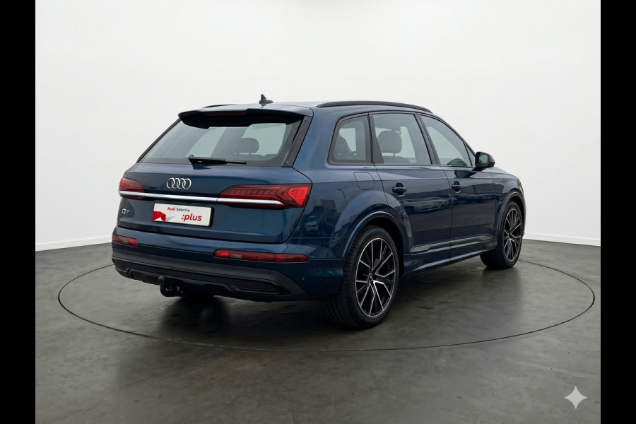 Audi Q7 55 TFSI e quattro Pro Line 367pk | Trekhaak | Parkeerkcamera | Elektrisch verstelbare voorstoelen | 21 inch Lichtmetalen velgen
