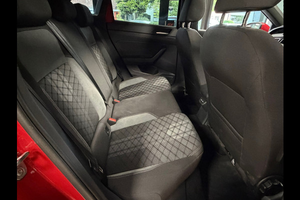 Volkswagen Taigo 1.5 TSI 3X R-Line Business AUT. PANO PDC ACC VITRUAL NAVI APPLE CARPLAY STOELVERWARMING SPIEGELVERWARMING