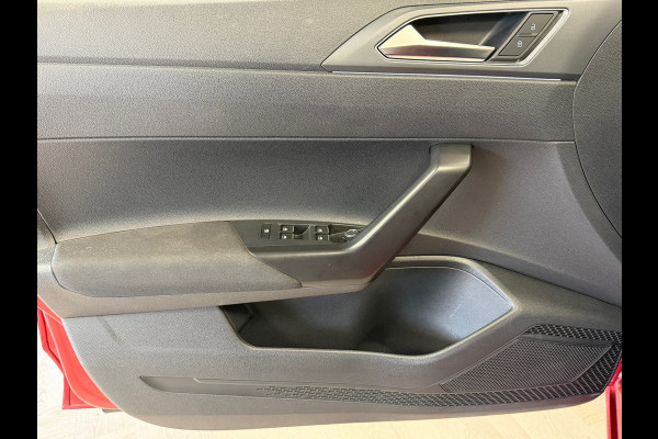 Volkswagen Taigo 1.5 TSI 3X R-Line Business AUT. PANO PDC ACC VITRUAL NAVI APPLE CARPLAY STOELVERWARMING SPIEGELVERWARMING