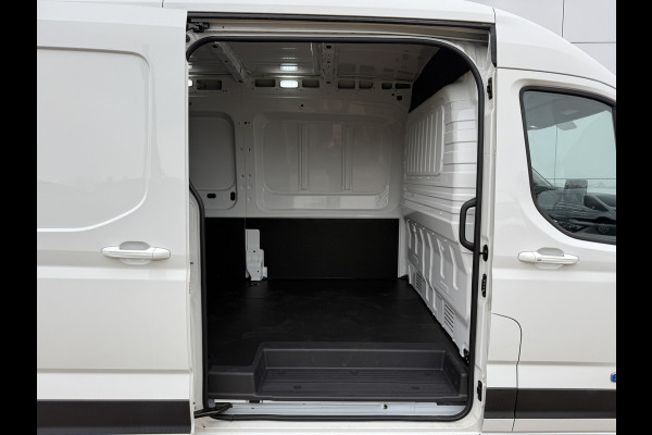 Maxus eDeliver 9 L3H2 72kWh Nieuw! 405KM WLTP L3H2 204 PK 72kWh Snelladen Laadkabel Cruise control Led Airco Apple Carplay Achteruitrij Camera Parkeersensoren BPM vrij