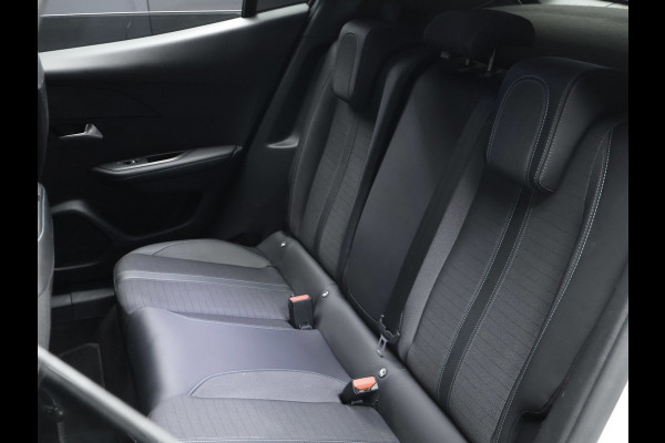 Peugeot 2008 1.2 PureTech Allure Pack Sport (APPLE CARPLAY,NAVI,CAMERA,360 VIEW,DIGITAL COCKPIT,LED,GETINT,SPORTSTOELEN,LM VELGEN)