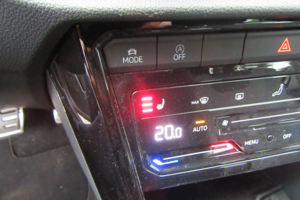 Volkswagen T-Roc 1.5 TSI DSG Sport Business R. Ad. CC, Camera, Trekhaak