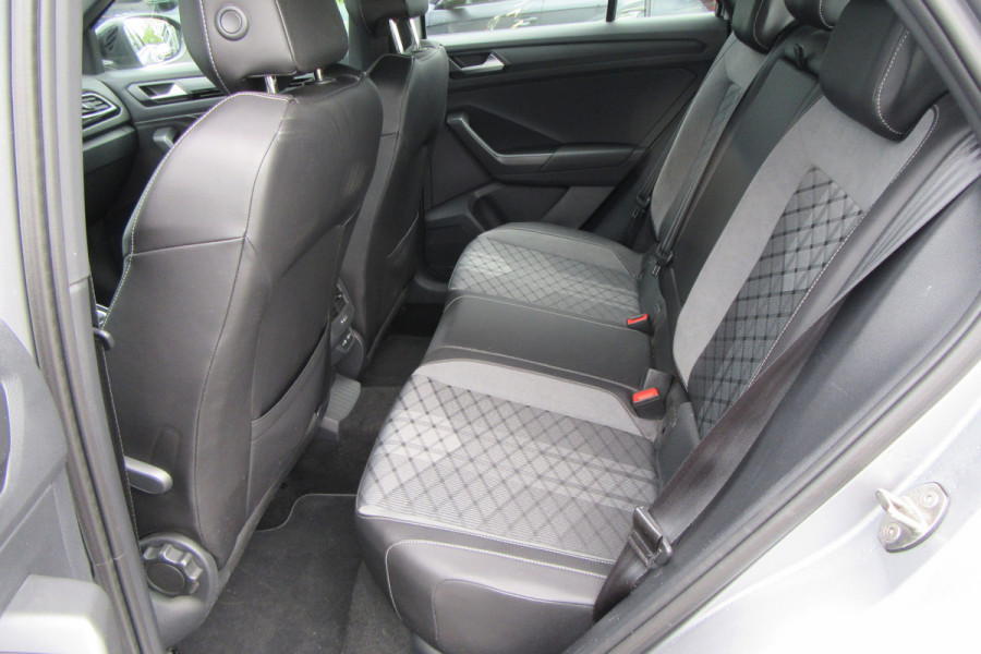 Volkswagen T-Roc 1.5 TSI DSG Sport Business R. Ad. CC, Camera, Trekhaak