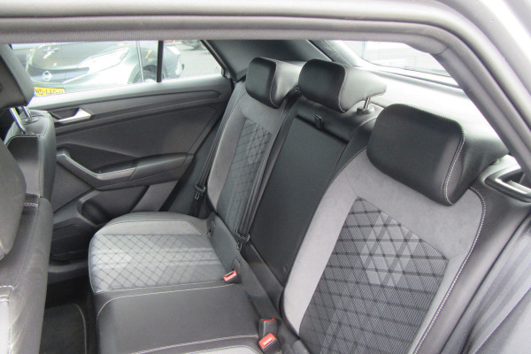 Volkswagen T-Roc 1.5 TSI DSG Sport Business R. Ad. CC, Camera, Trekhaak