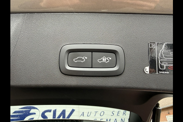 Volvo XC40 1.5 T5 Recharge Inscription | Trekhaak | Pilost Assist | Memory | 18 inch