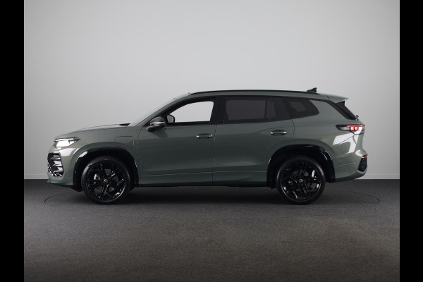 Volkswagen Tayron R-Line Edition 1.5 eHybrid 204 PK DSG | 20" LM |  Black Style | Panoramadak | Trekhaak |