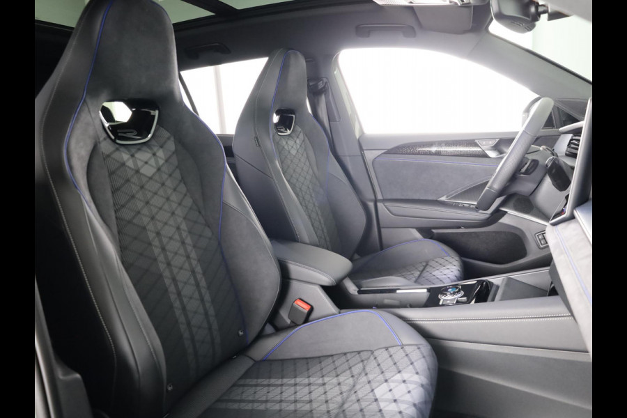 Volkswagen Tayron R-Line Edition 1.5 eHybrid 204 PK DSG | 20" LM |  Black Style | Panoramadak | Trekhaak |