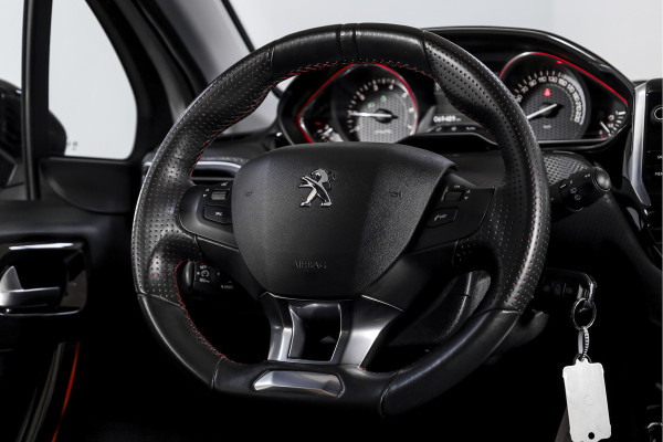 Peugeot 2008 1.2 PureTech 130 PK GT-line | Pano | Cruise | Stoelverw. | PDC | Camera | NAV + App. Conect | ECC | LM 17" |