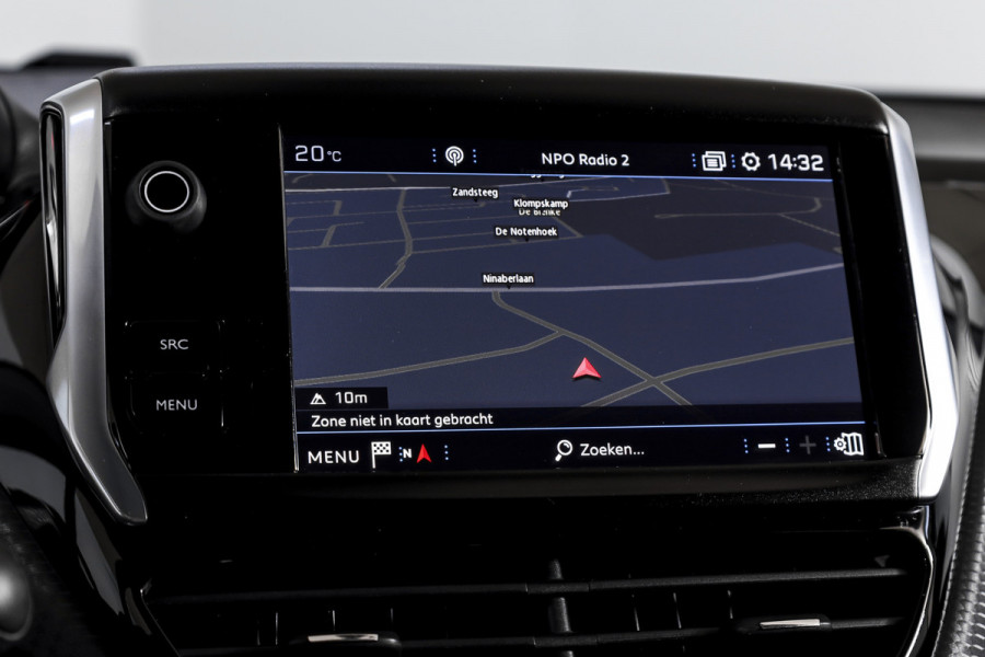 Peugeot 2008 1.2 PureTech 130 PK GT-line | Pano | Cruise | Stoelverw. | PDC | Camera | NAV + App. Conect | ECC | LM 17" |