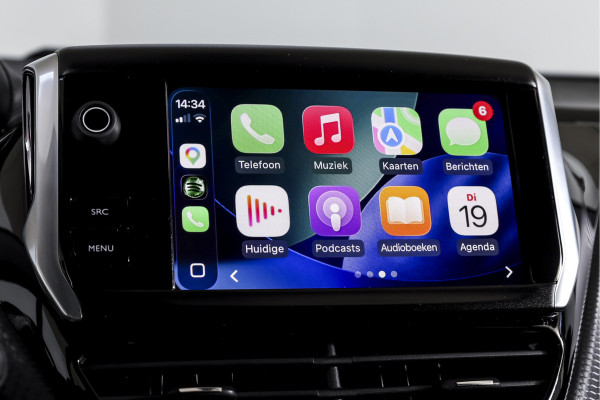 Peugeot 2008 1.2 PureTech 130 PK GT-line | Pano | Cruise | Stoelverw. | PDC | Camera | NAV + App. Conect | ECC | LM 17" |