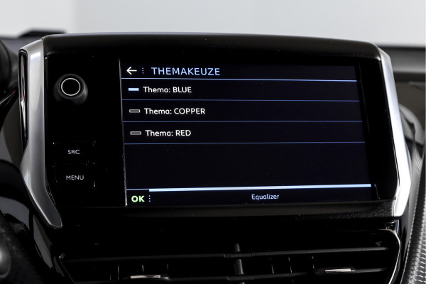 Peugeot 2008 1.2 PureTech 130 PK GT-line | Pano | Cruise | Stoelverw. | PDC | Camera | NAV + App. Conect | ECC | LM 17" |
