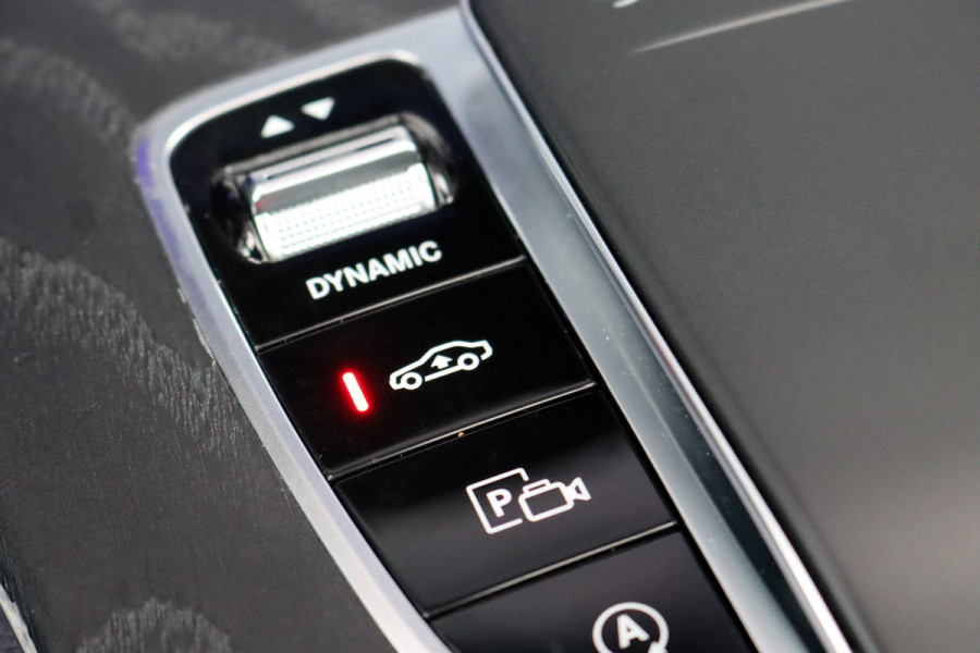 Mercedes-Benz E-Klasse 450 4MATIC Premium+ AMG Line | Luchtvering | Distronic+ | Burmester | Soft-Close | Memory | Trekhaak | HUD | Augmented Reality | Panoramadak | Keyless Go |