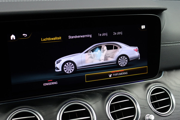 Mercedes-Benz E-Klasse 450 4MATIC Premium+ AMG Line | Luchtvering | Distronic+ | Burmester | Soft-Close | Memory | Trekhaak | HUD | Augmented Reality | Panoramadak | Keyless Go |