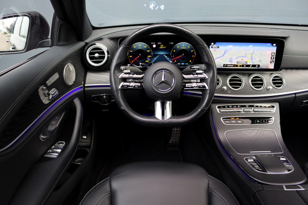 Mercedes-Benz E-Klasse 450 4MATIC Premium+ AMG Line | Luchtvering | Distronic+ | Burmester | Soft-Close | Memory | Trekhaak | HUD | Augmented Reality | Panoramadak | Keyless Go |