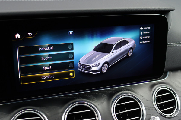 Mercedes-Benz E-Klasse 450 4MATIC Premium+ AMG Line | Luchtvering | Distronic+ | Burmester | Soft-Close | Memory | Trekhaak | HUD | Augmented Reality | Panoramadak | Keyless Go |
