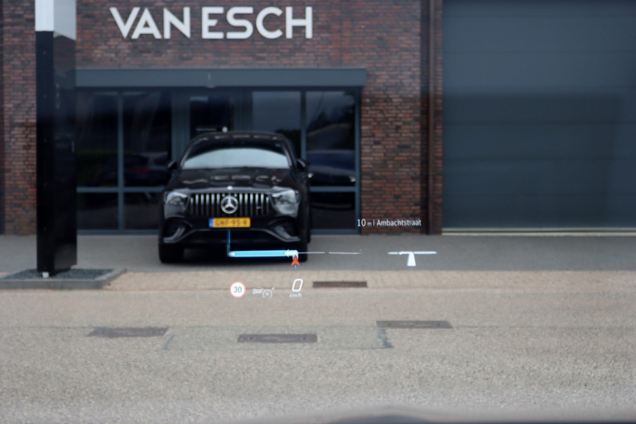 Mercedes-Benz EQE SUV AMG 43 4MATIC Premium+ 91 kWh | Keramisch | Achterasbesturing | Hypescreen | Luchtvering | Distronic+ | Stoelventilatie | Nappa Leder | Burmester | HUD | Verwarmd Stuurwiel |