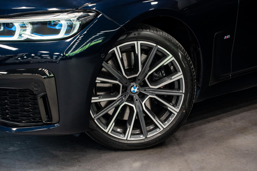BMW 7 Serie 740d xDrive High Executive *M-Sport / Actieve-Besturing / Stoelventilatie / Entertainment-Achter / Alcantara-Hemel / Harman Kardon / Panorama*