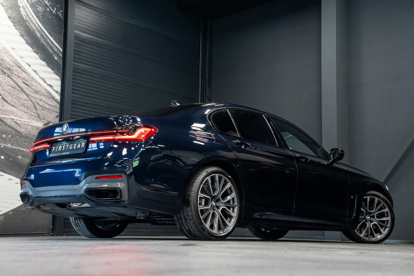 BMW 7 Serie 740d xDrive High Executive *M-Sport / Actieve-Besturing / Stoelventilatie / Entertainment-Achter / Alcantara-Hemel / Harman Kardon / Panorama*