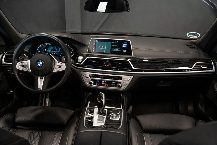 BMW 7 Serie 740d xDrive High Executive *M-Sport / Actieve-Besturing / Stoelventilatie / Entertainment-Achter / Alcantara-Hemel / Harman Kardon / Panorama*