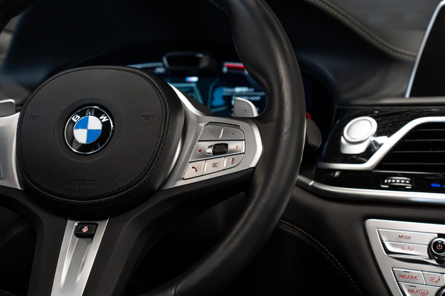 BMW 7 Serie 740d xDrive High Executive *M-Sport / Actieve-Besturing / Stoelventilatie / Entertainment-Achter / Alcantara-Hemel / Harman Kardon / Panorama*