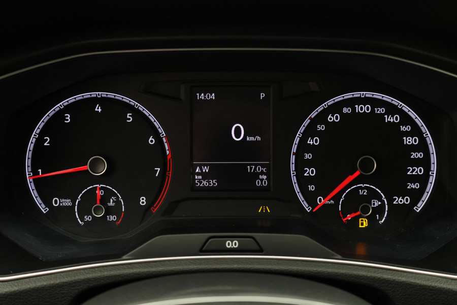 Volkswagen T-Roc 1.5 TSI DSG Style Eerste Eigenaar, ACC, Apple Carplay, Airco, Rijstrooksensor, DAB, PDC, 16''