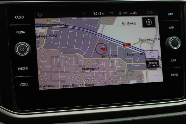 Volkswagen T-Roc 1.5 TSI DSG Style Eerste Eigenaar, ACC, Apple Carplay, Airco, Rijstrooksensor, DAB, PDC, 16''