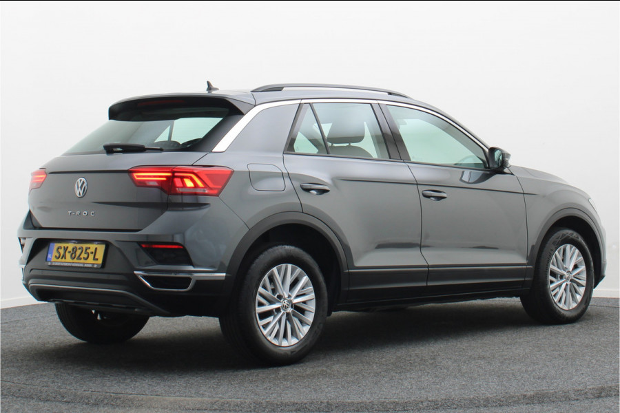 Volkswagen T-Roc 1.5 TSI DSG Style Eerste Eigenaar, ACC, Apple Carplay, Airco, Rijstrooksensor, DAB, PDC, 16''