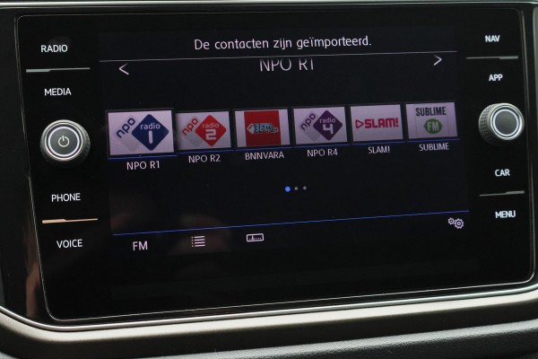 Volkswagen T-Roc 1.5 TSI DSG Style Eerste Eigenaar, ACC, Apple Carplay, Airco, Rijstrooksensor, DAB, PDC, 16''