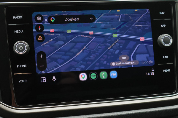 Volkswagen T-Roc 1.5 TSI DSG Style Eerste Eigenaar, ACC, Apple Carplay, Airco, Rijstrooksensor, DAB, PDC, 16''