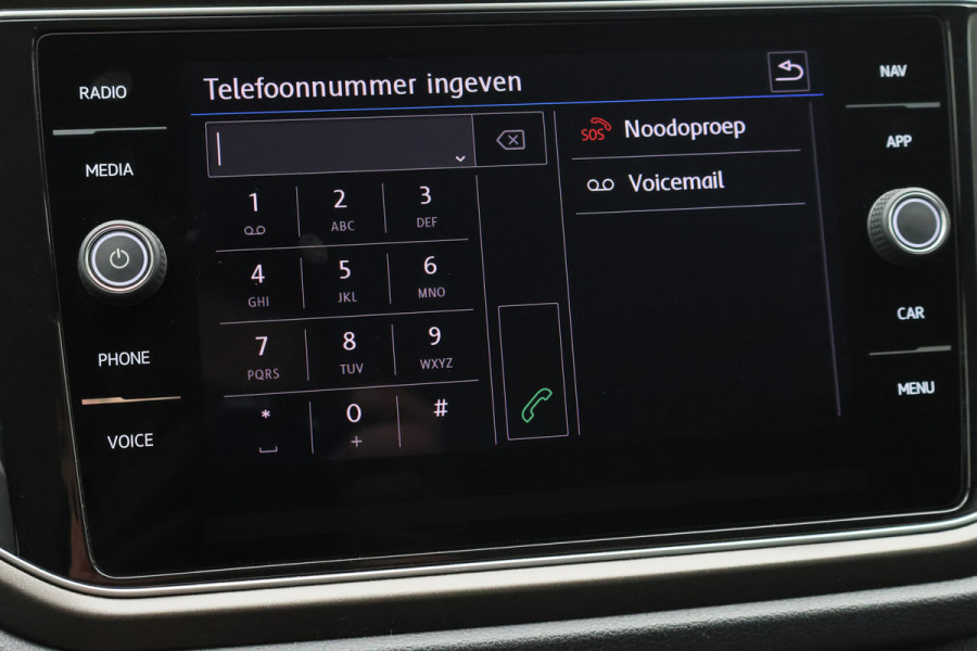 Volkswagen T-Roc 1.5 TSI DSG Style Eerste Eigenaar, ACC, Apple Carplay, Airco, Rijstrooksensor, DAB, PDC, 16''