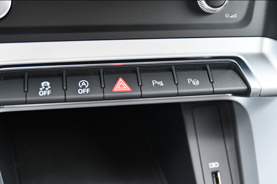 Audi Q3 35 TFSI Pro Line, Matrix, Leder, Camera, Keyless Entry&Go, Ambient, Elek. Achterklep, 20"!