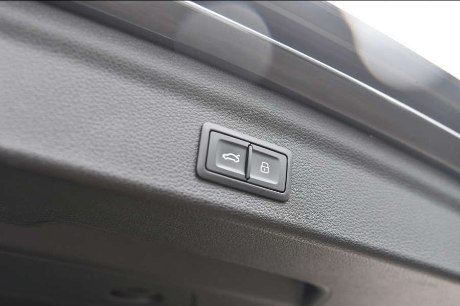 Audi Q3 35 TFSI Pro Line, Matrix, Leder, Camera, Keyless Entry&Go, Ambient, Elek. Achterklep, 20"!