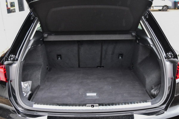 Audi Q3 35 TFSI Pro Line, Matrix, Leder, Camera, Keyless Entry&Go, Ambient, Elek. Achterklep, 20"!