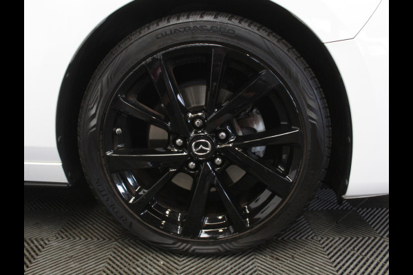 Mazda 3 2.0 e-SkyActiv-G M Hybrid 122 Comfort CAMERA | CARPLAY | ADAPCRUISE | LMV18 | HEAD-UP | LED | DAB | CLIMATE | NAVI | STOEL/STUUR
