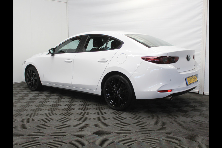 Mazda 3 2.0 e-SkyActiv-G M Hybrid 122 Comfort CAMERA | CARPLAY | ADAPCRUISE | LMV18 | HEAD-UP | LED | DAB | CLIMATE | NAVI | STOEL/STUUR