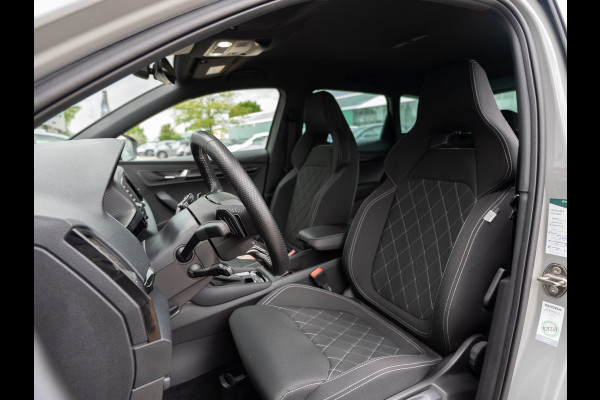 Škoda Karoq 1.5 TSI ACT 150PK DSG Sportline Business | ACC | Camera | Winter Pack | BTW